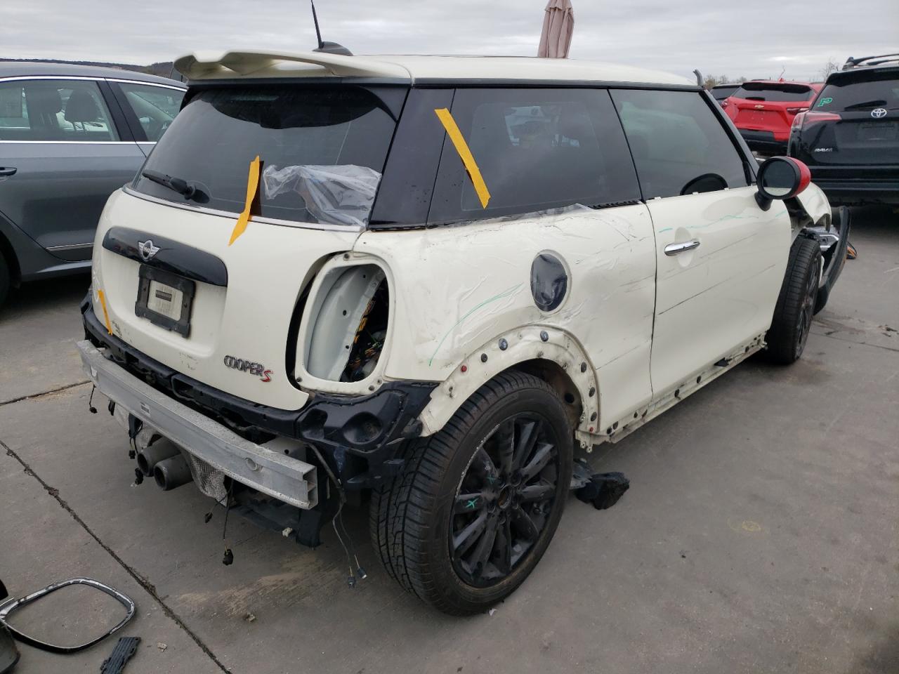 Photo 4 from auction – 2015 MINI COOPER S with VIN WMWXP7C59F2A33716