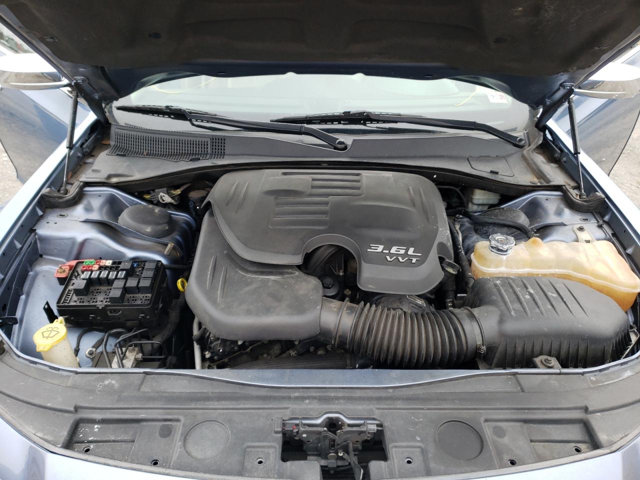 Photo 7 from auction – 2011 CHRYSLER 300 LIMITE with VIN 2C3CA5CG9BH598432