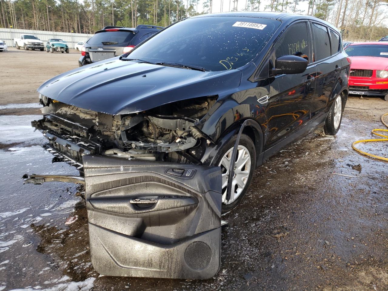 Photo 2 from auction – 2015 FORD ESCAPE S with VIN 1FMCU0F78FUA56853