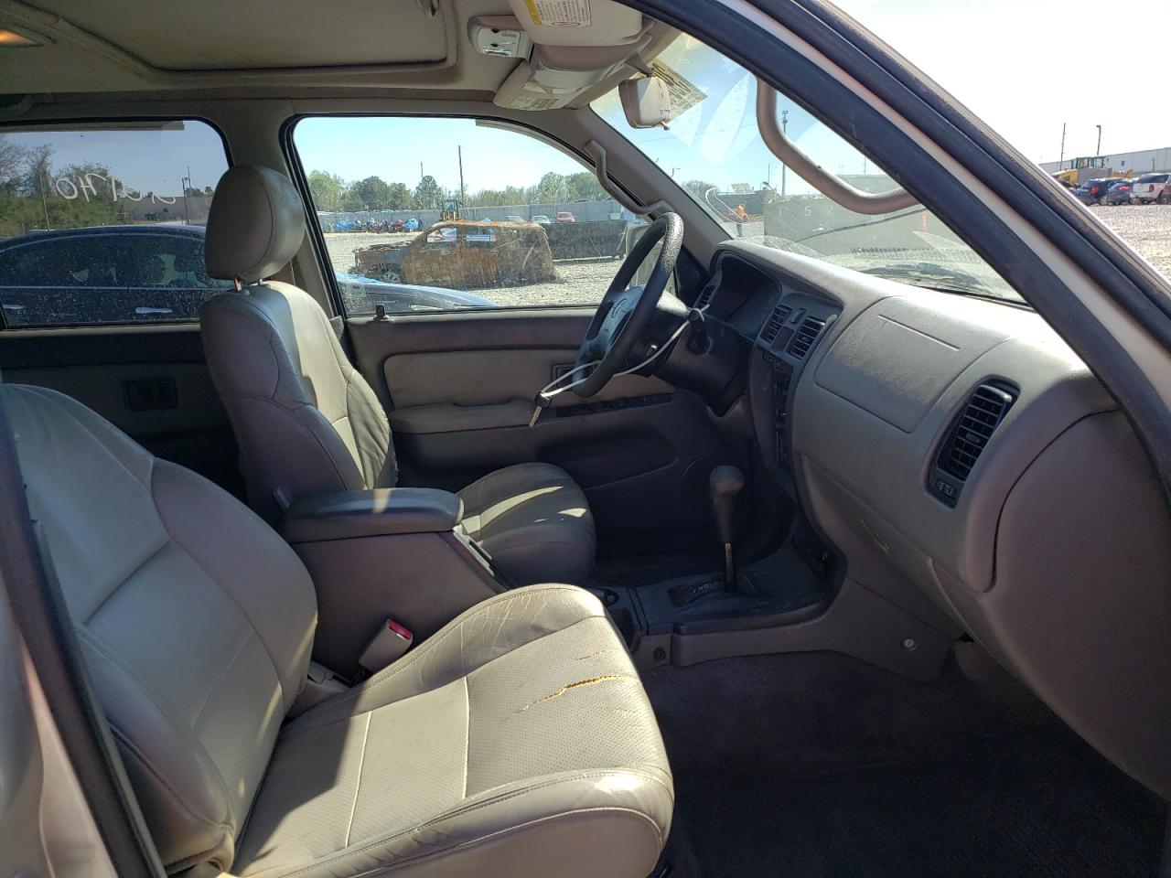 Photo 5 from auction – 2002 TOYOTA 4RUNNER SR with VIN JT3GN86R620245770