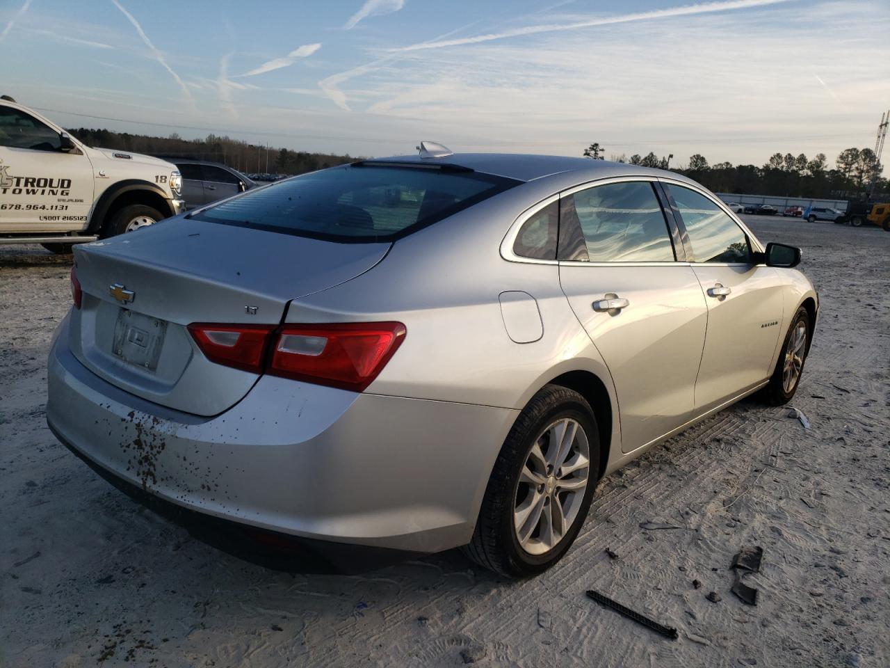 Photo 4 from auction – 2016 CHEVROLET MALIBU LT with VIN 1G1ZE5ST5GF213992