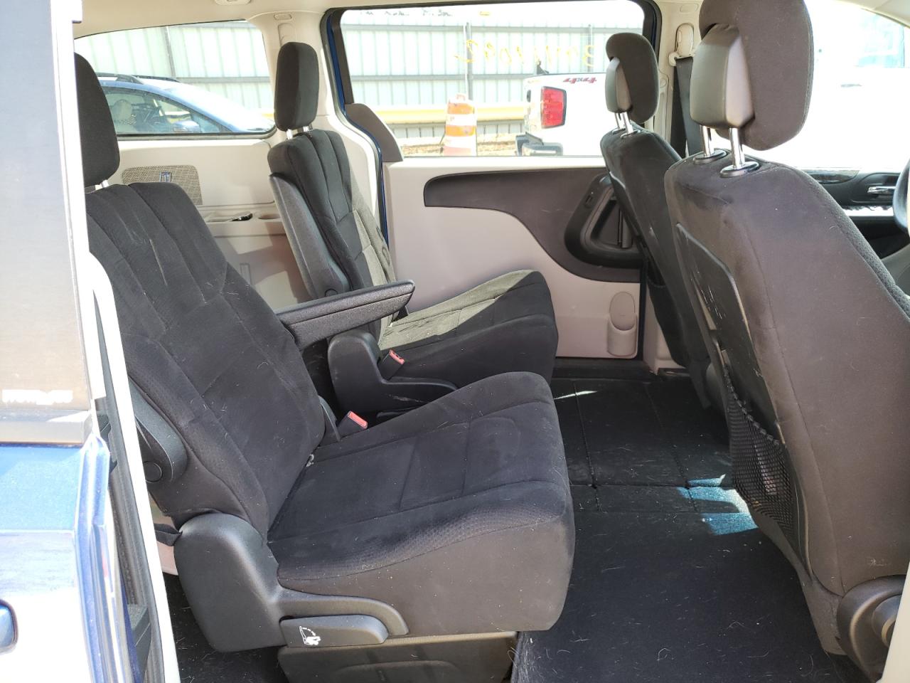 Photo 6 from auction – 2011 DODGE GRAND CARA with VIN 2D4RN3DG1BR663672