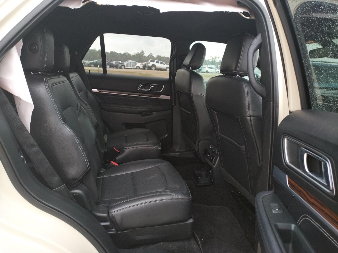 Photo 6 from auction – 2018 FORD EXPLORER L with VIN 1FM5K7F87JGC93342