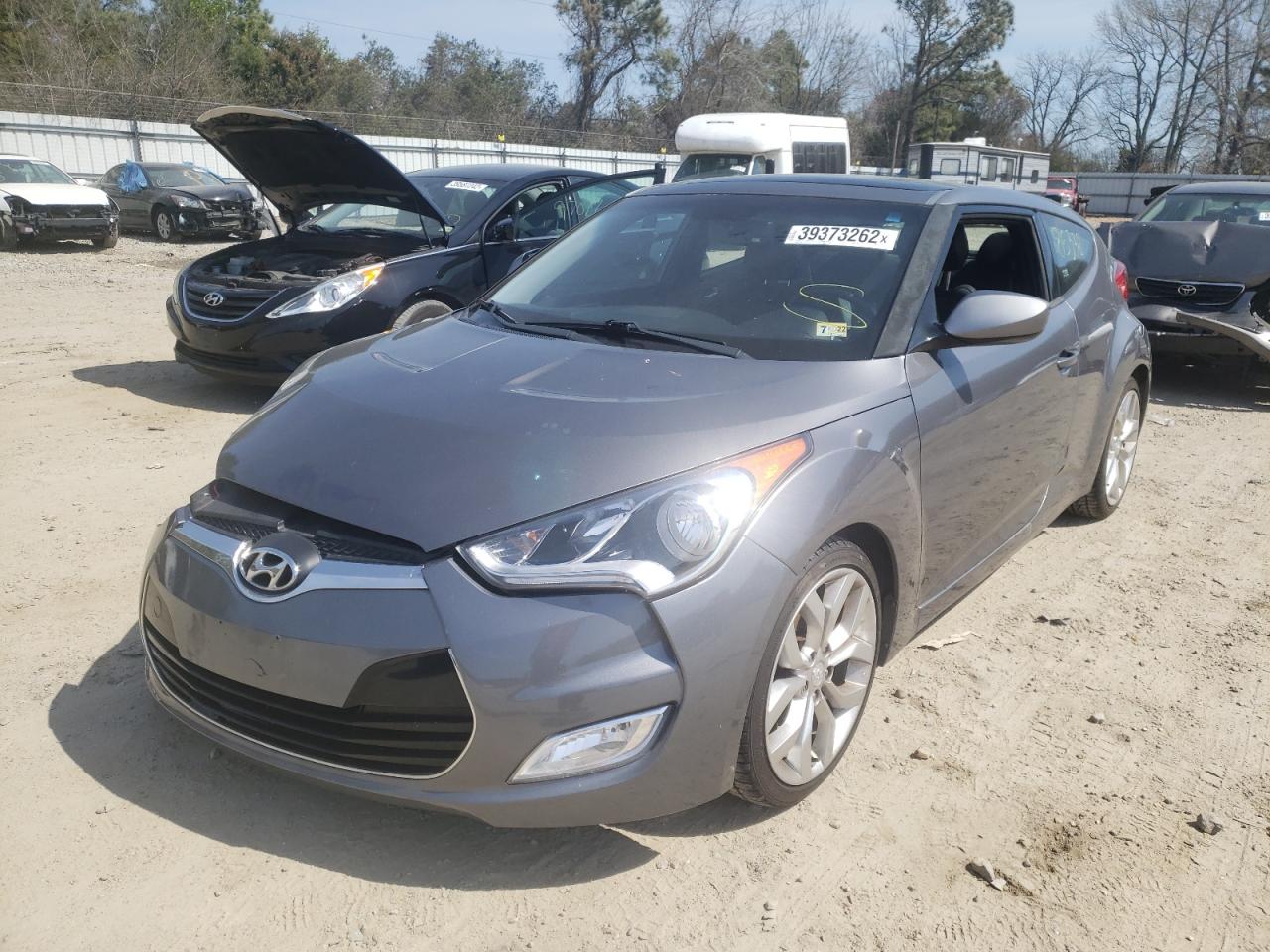 Photo 2 from auction – 2012 HYUNDAI VELOSTER with VIN KMHTC6AD0CU044257