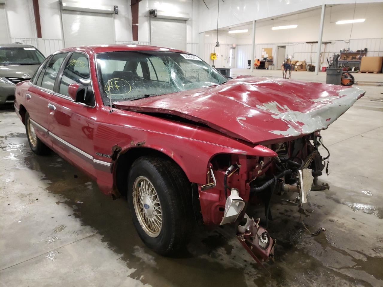FORD CROWN VIC 1994 with VIN 2FALP74W1RX105425 - Photo from auction