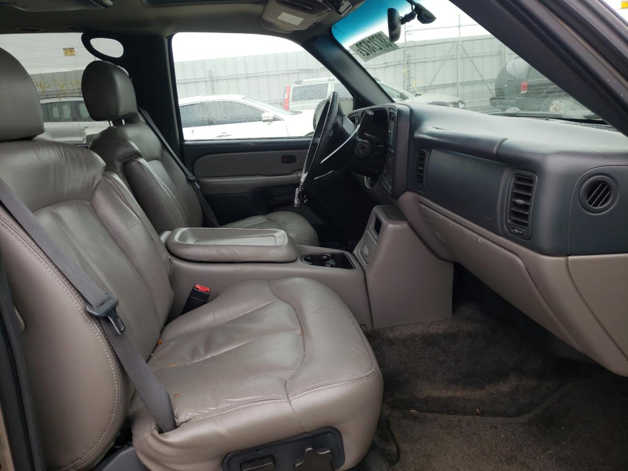 Photo 5 from auction – 2001 CHEVROLET SUBURBAN K with VIN 3GNFK16T41G281090