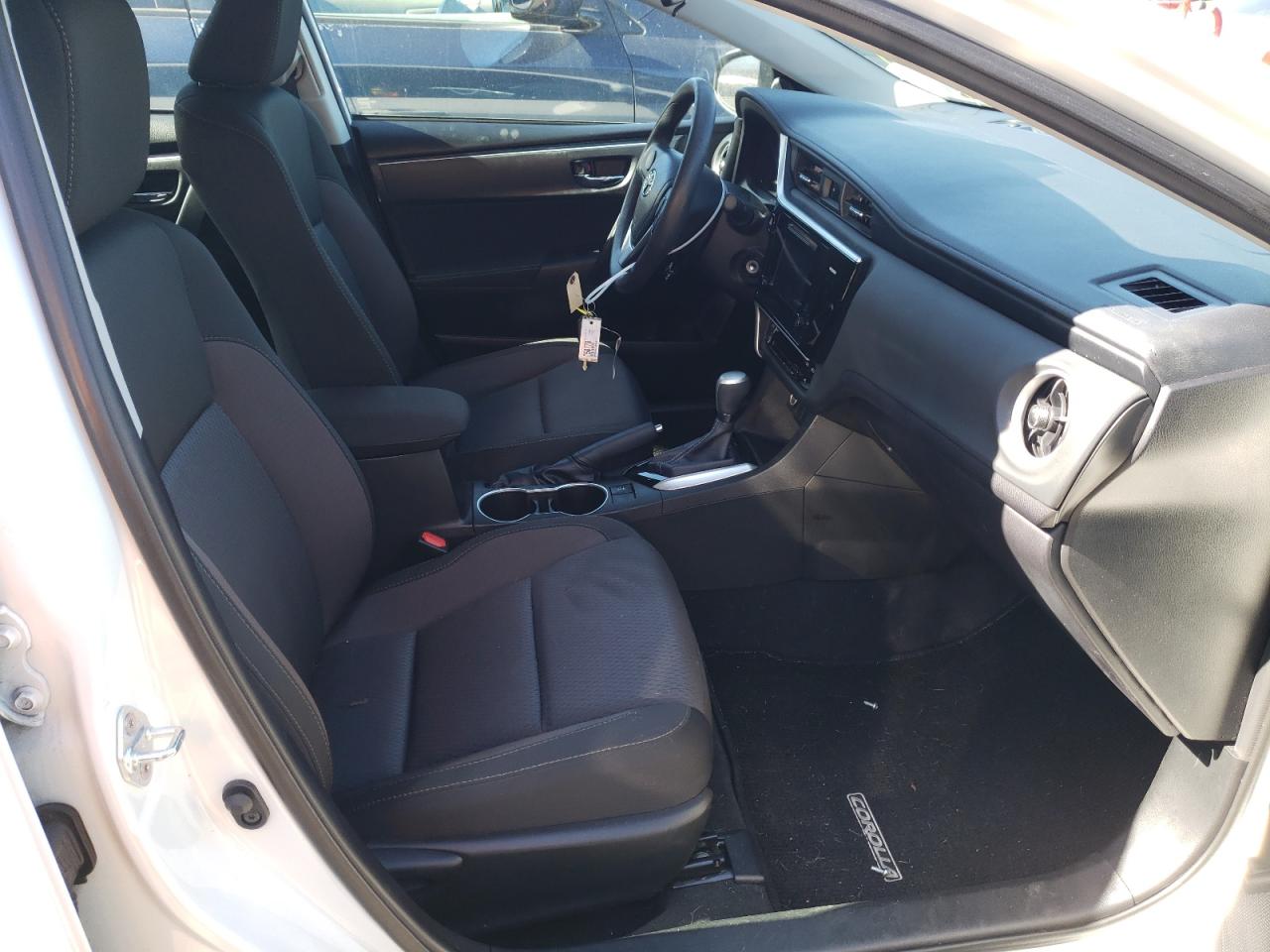 Photo 5 from auction – 2017 TOYOTA COROLLA L with VIN 5YFBURHE7HP694317