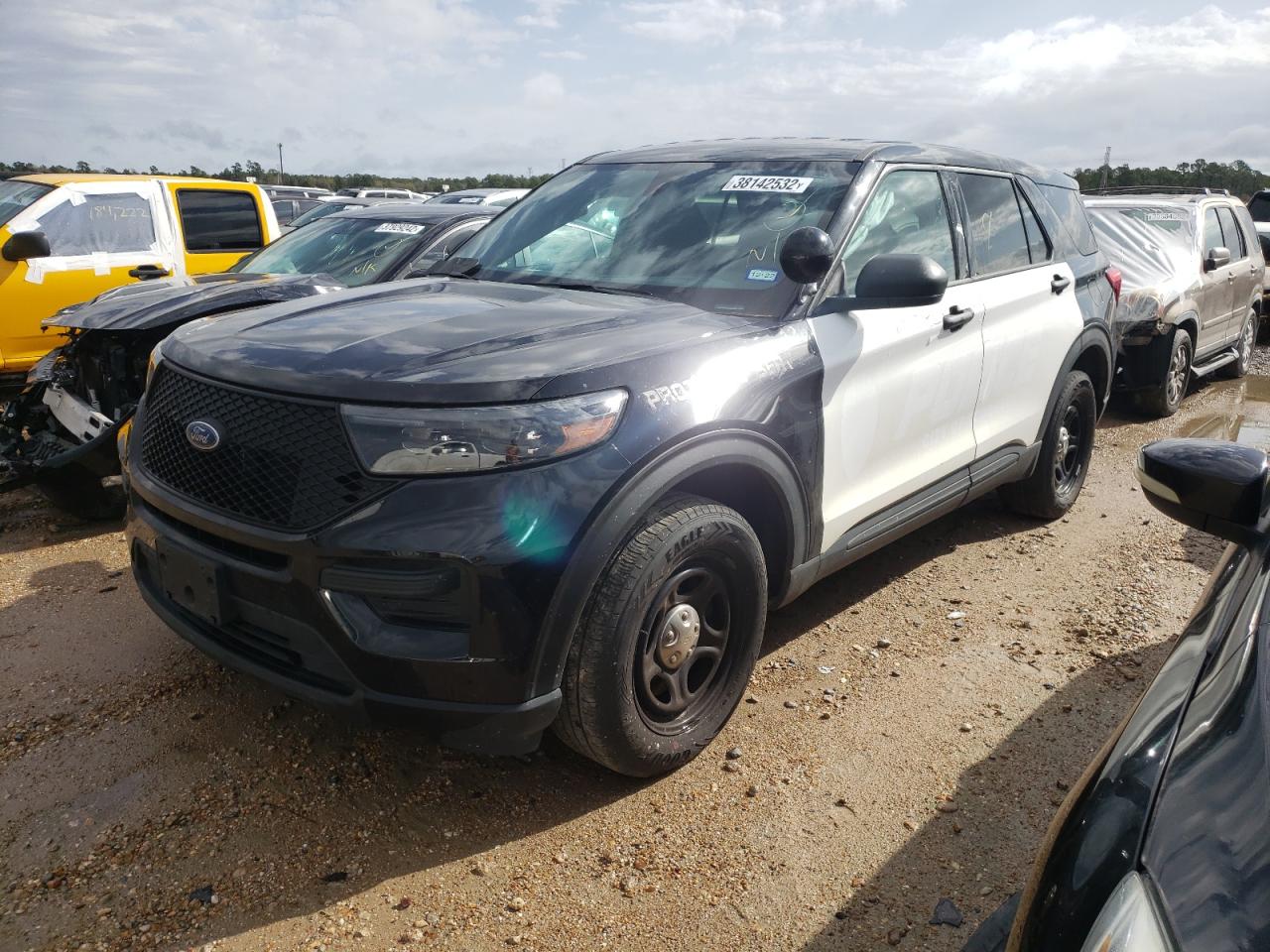 Photo 2 from auction – 2020 FORD EXPLORER P with VIN 1FM5K8AB8LGC93104