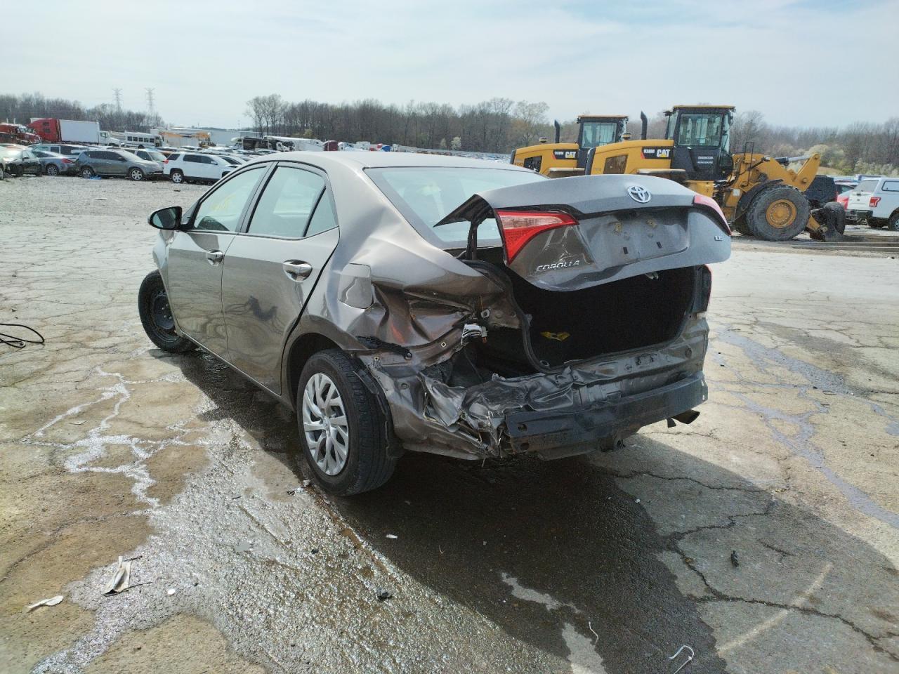 Photo 3 from auction – 2017 TOYOTA COROLLA L with VIN 2T1BURHE6HC816942