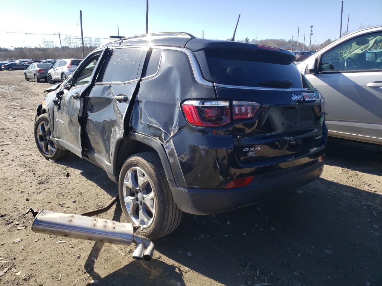 Photo 3 from auction – 2020 JEEP COMPASS LI with VIN 3C4NJDCB4LT238528