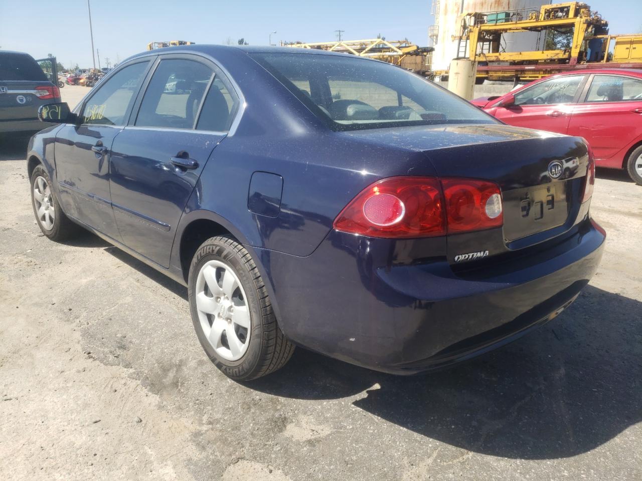 Photo 3 from auction – 2006 KIA OPTIMA LX with VIN KNAGE123765067247