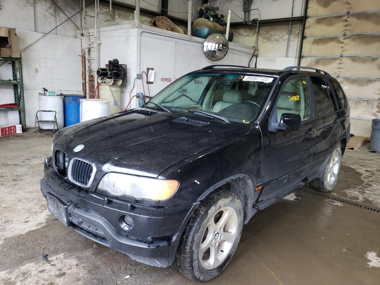 Photo 2 from auction – 2001 BMW X5 3.0I with VIN WBAFA535X1LP23377