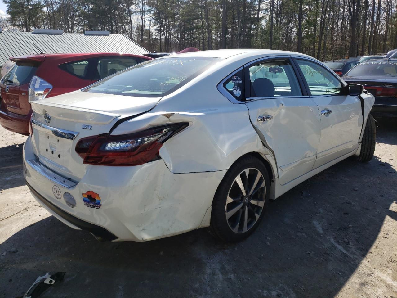 Photo 4 from auction – 2017 NISSAN ALTIMA 2.5 with VIN 1N4AL3AP6HC211969