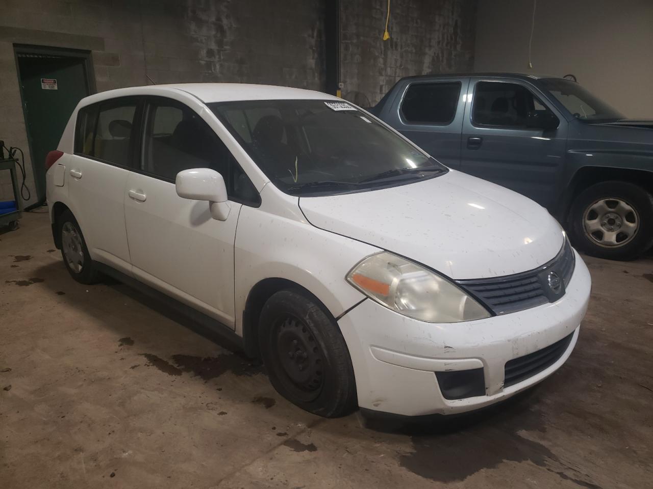 NISSAN VERSA S 2009 with VIN 3N1BC13E89L373951 - Photo from auction