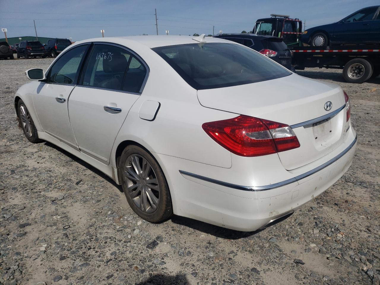 Photo 3 from auction – 2012 HYUNDAI GENESIS 3. with VIN KMHGC4DD2CU198373