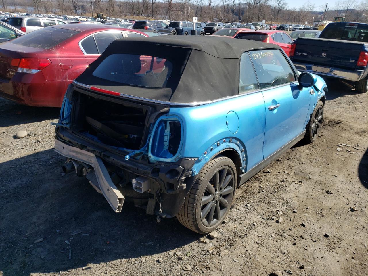 Photo 4 from auction – 2017 MINI COOPER with VIN WMWWG5C38H3D00260