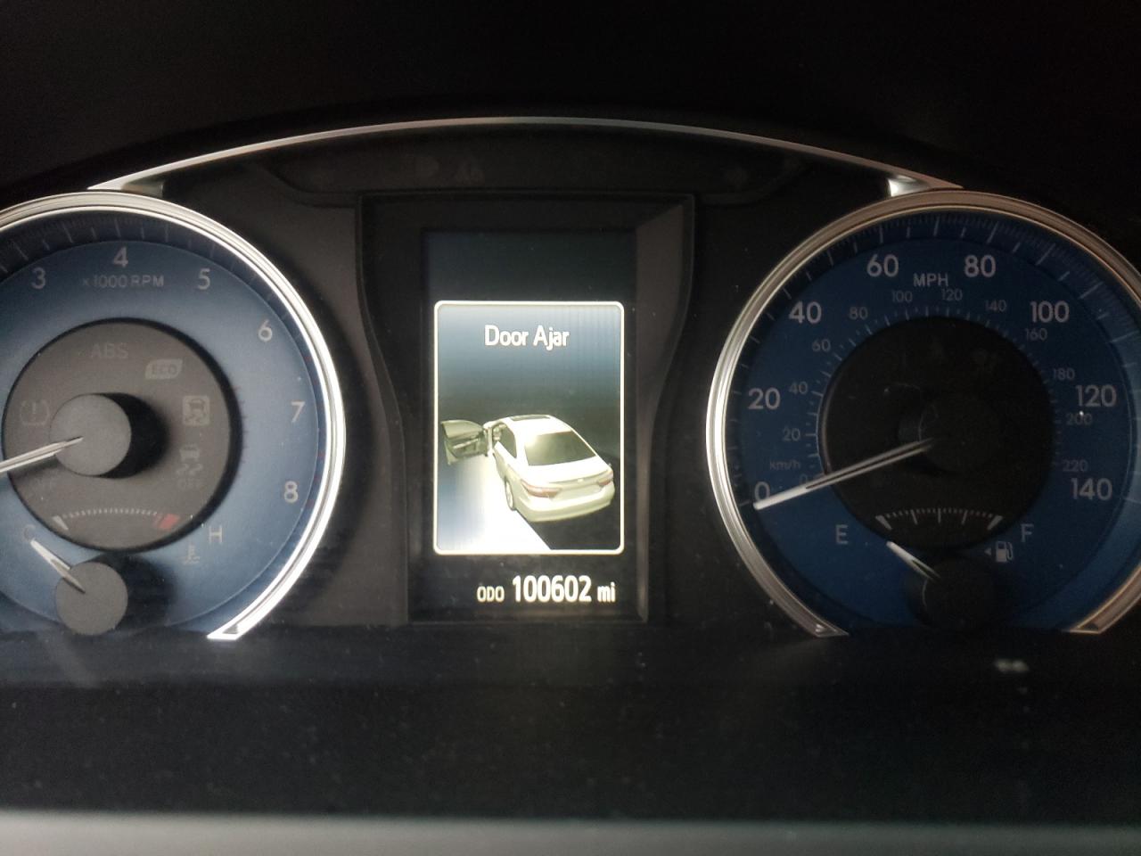Photo 8 from auction – 2016 TOYOTA CAMRY LE with VIN 4T4BF1FK8GR566823