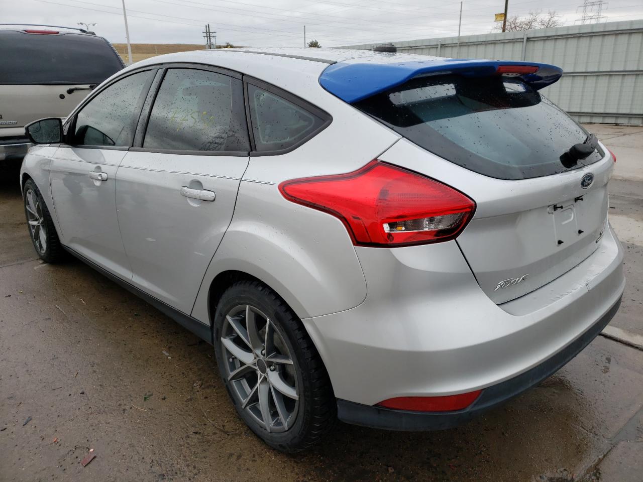 Photo 3 from auction – 2015 FORD FOCUS SE with VIN 1FADP3K28FL368873