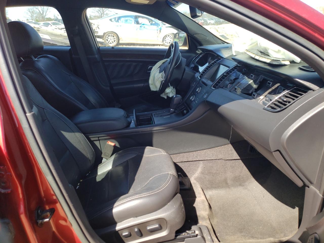 Photo 5 from auction – 2015 FORD TAURUS LIM with VIN 1FAHP2F88FG147065