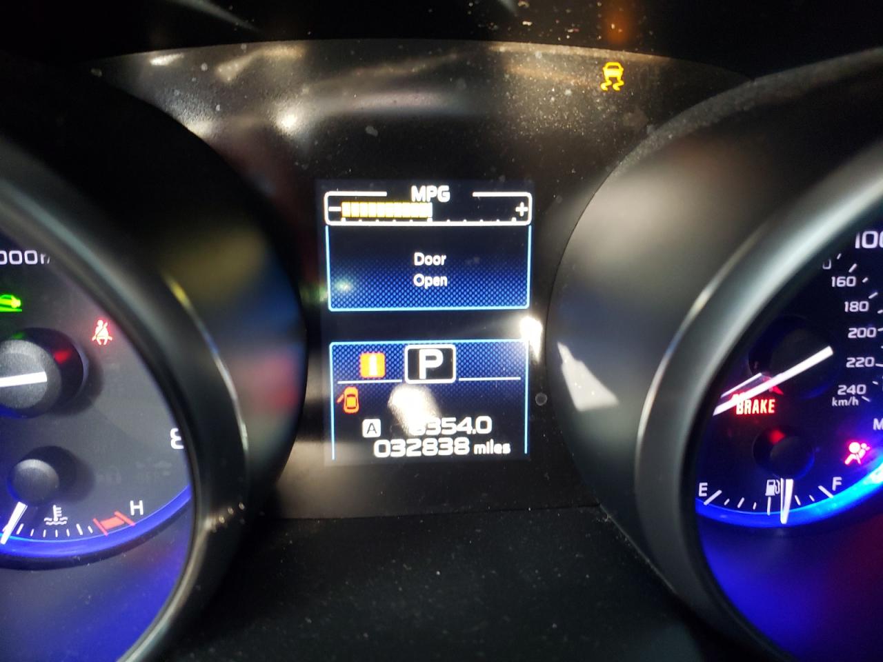 Photo 8 from auction – 2017 SUBARU LEGACY SPO with VIN 4S3BNAR64H3054516