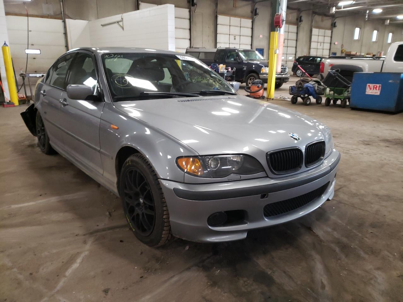 BMW 330 I 2004 with VIN WBAEV53484KM06392 - Photo from auction