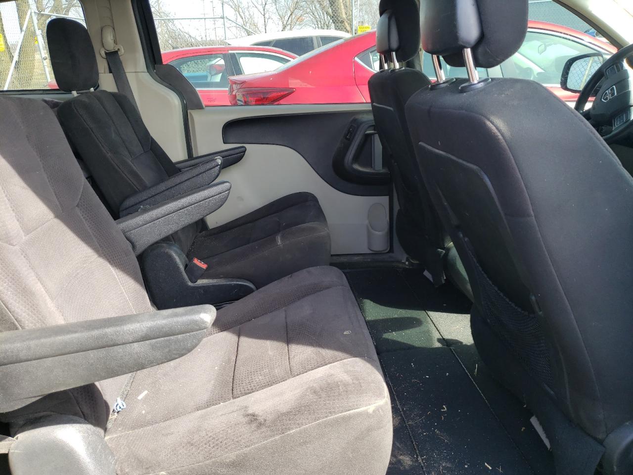 Photo 6 from auction – 2011 DODGE GRAND CARA with VIN 2D4RN3DG0BR728818