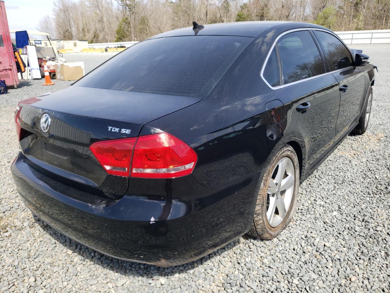 Photo 4 from auction – 2012 VOLKSWAGEN PASSAT SE with VIN 1VWBN7A32CC028541