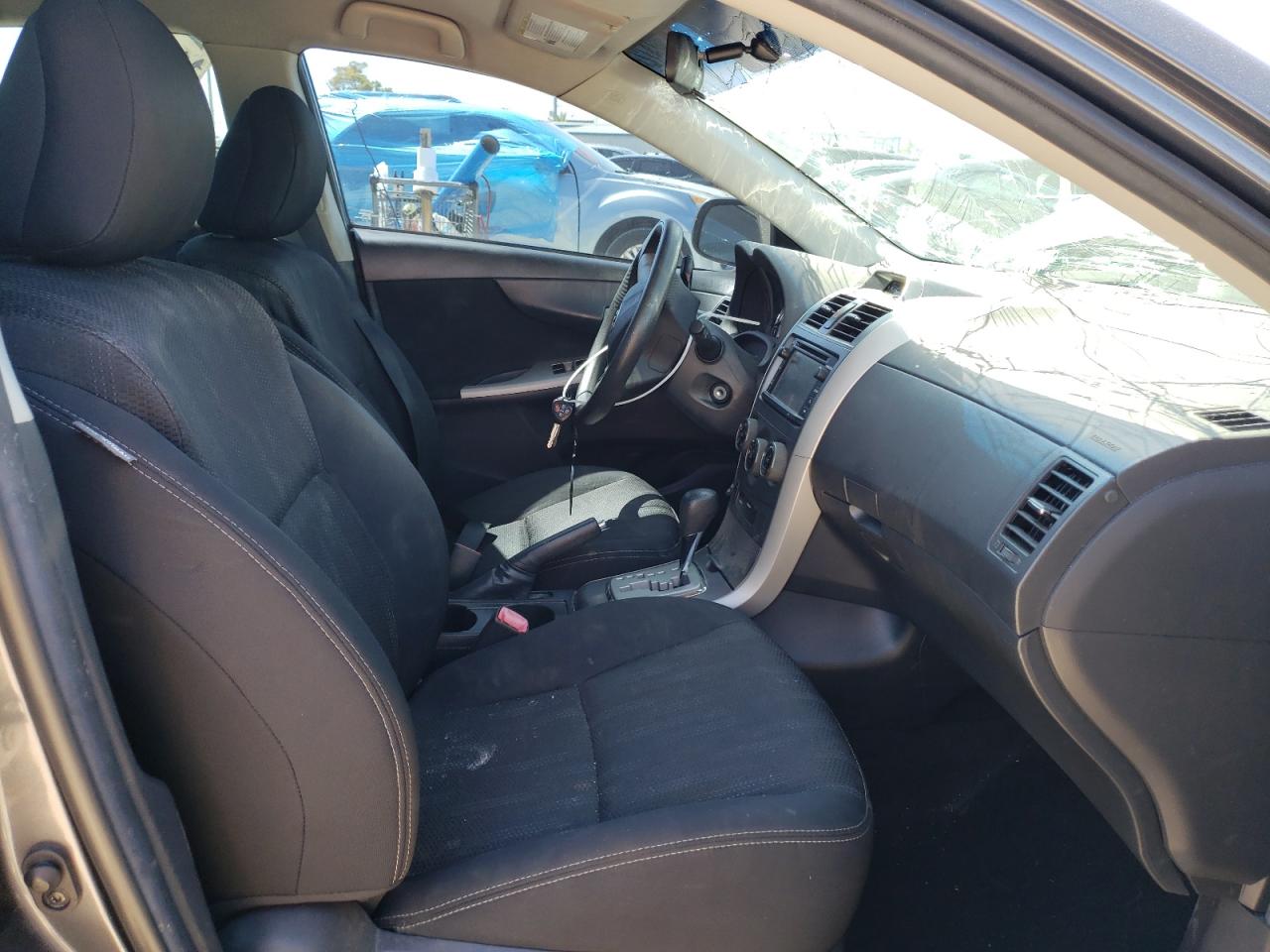 Photo 5 from auction – 2013 TOYOTA COROLLA BA with VIN 5YFBU4EE3DP221015