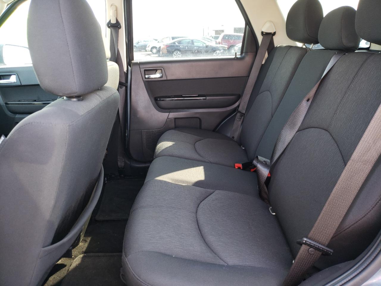 Photo 6 from auction – 2011 MAZDA TRIBUTE I with VIN 4F2CY9C77BKM00745