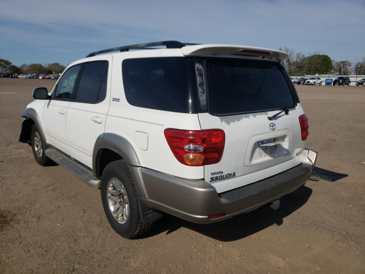 Photo 3 from auction – 2004 TOYOTA SEQUOIA SR with VIN 5TDZT34A64S225366