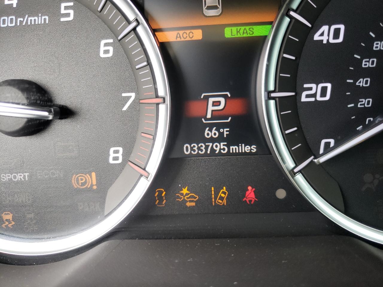 Photo 8 from auction – 2020 ACURA TLX with VIN 19UUB1F39LA013722
