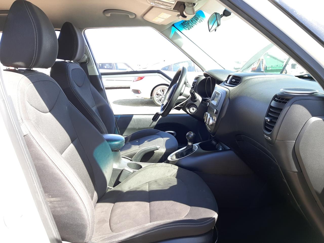 Photo 5 from auction – 2016 KIA SOUL with VIN KNDJN2A20G7359366