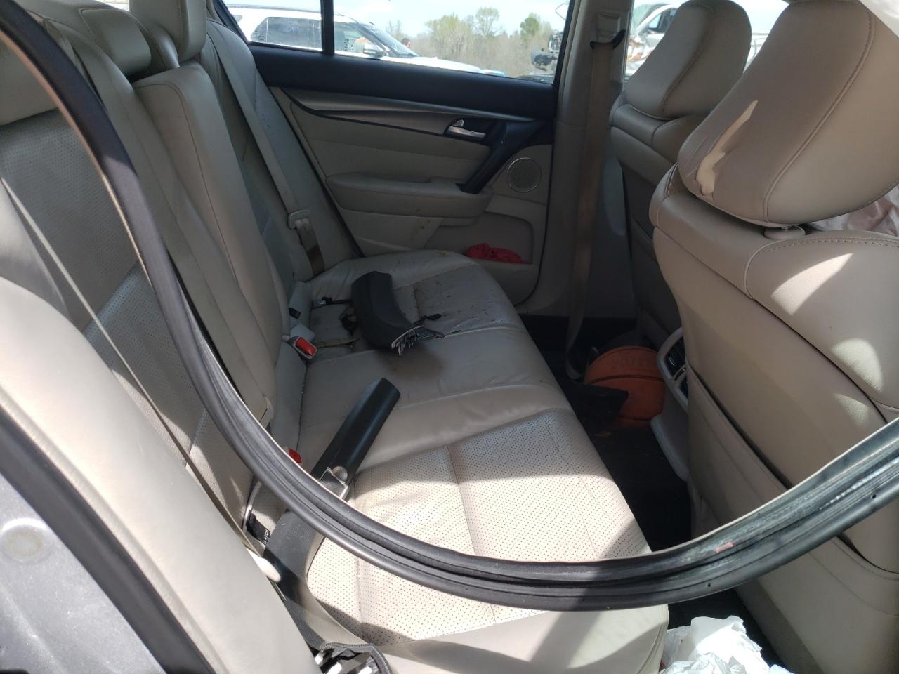 Photo 6 from auction – 2014 ACURA TL TECH with VIN 19UUA8F55EA002376