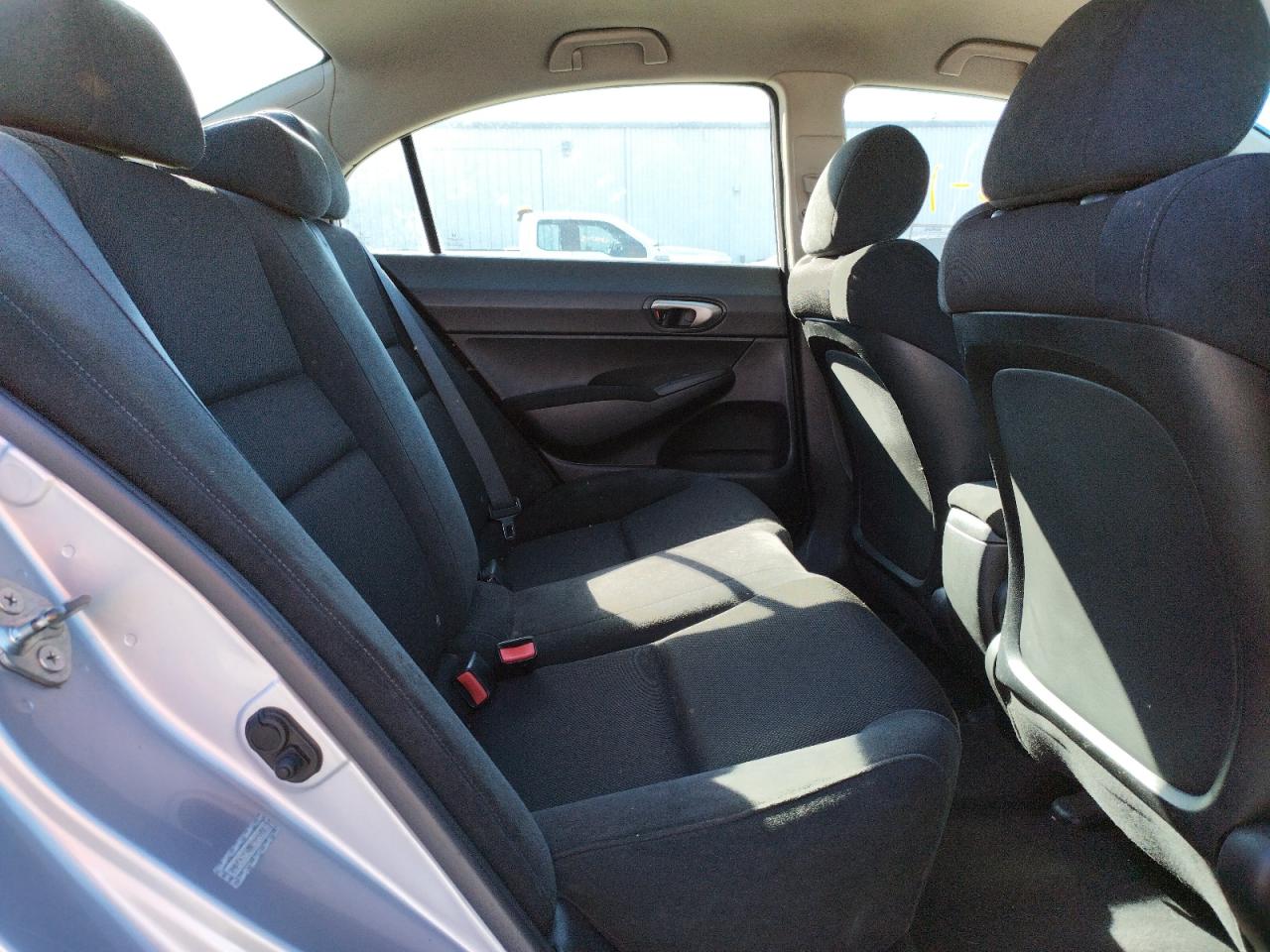 Photo 6 from auction – 2011 HONDA CIVIC LX-S with VIN 2HGFA1F68BH549681
