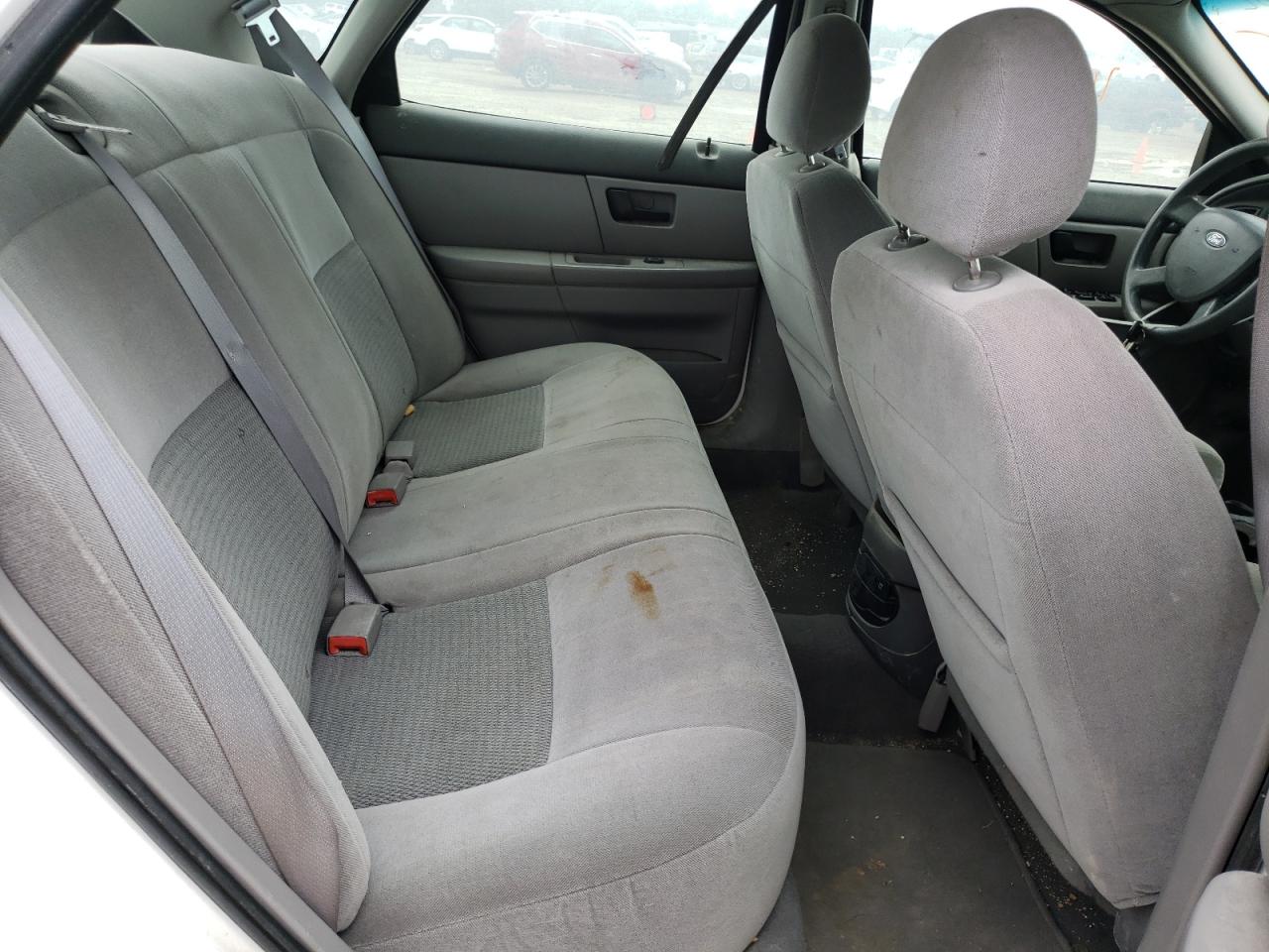 Photo 6 from auction – 2006 FORD TAURUS SE with VIN 1FAFP53U26A212232