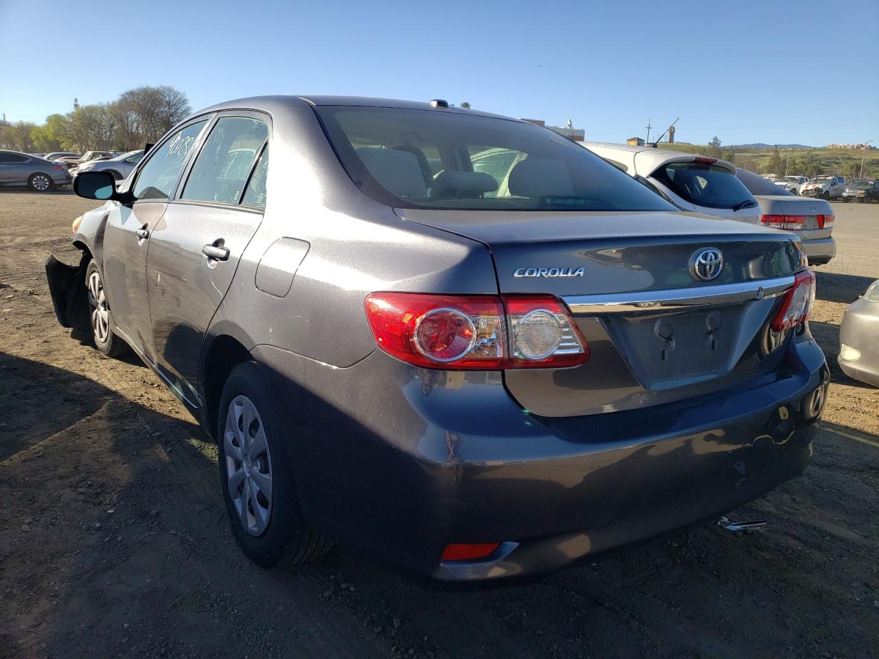 Photo 3 from auction – 2011 TOYOTA COROLLA BA with VIN JTDBU4EE3BJ107100