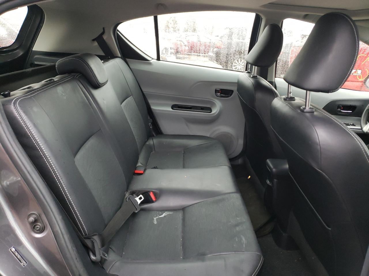 Photo 6 from auction – 2012 TOYOTA PRIUS C with VIN JTDKDTB31C1029950