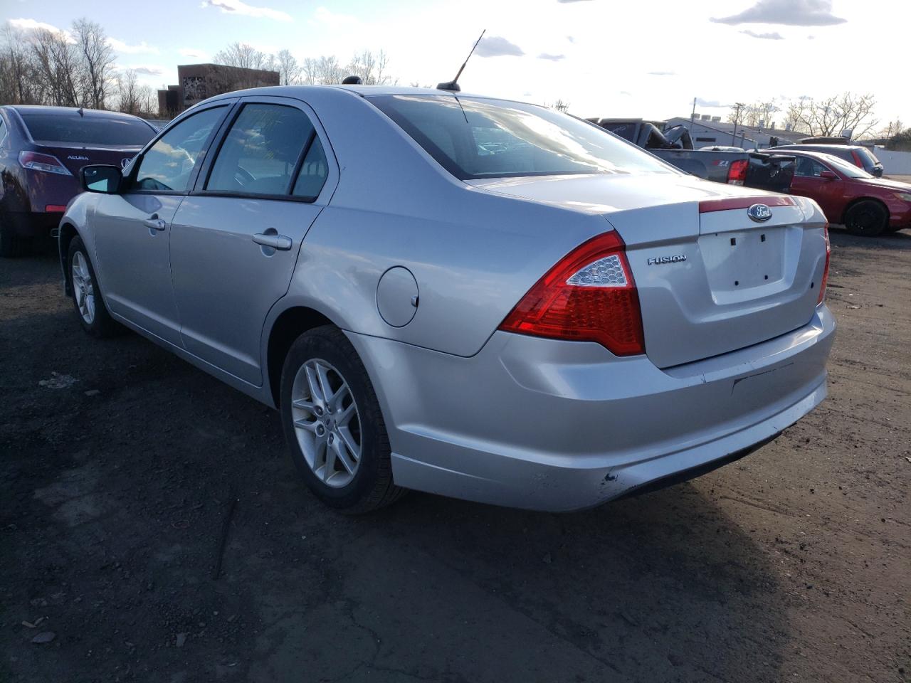 Photo 3 from auction – 2011 FORD FUSION S with VIN 3FAHP0GA1BR331370