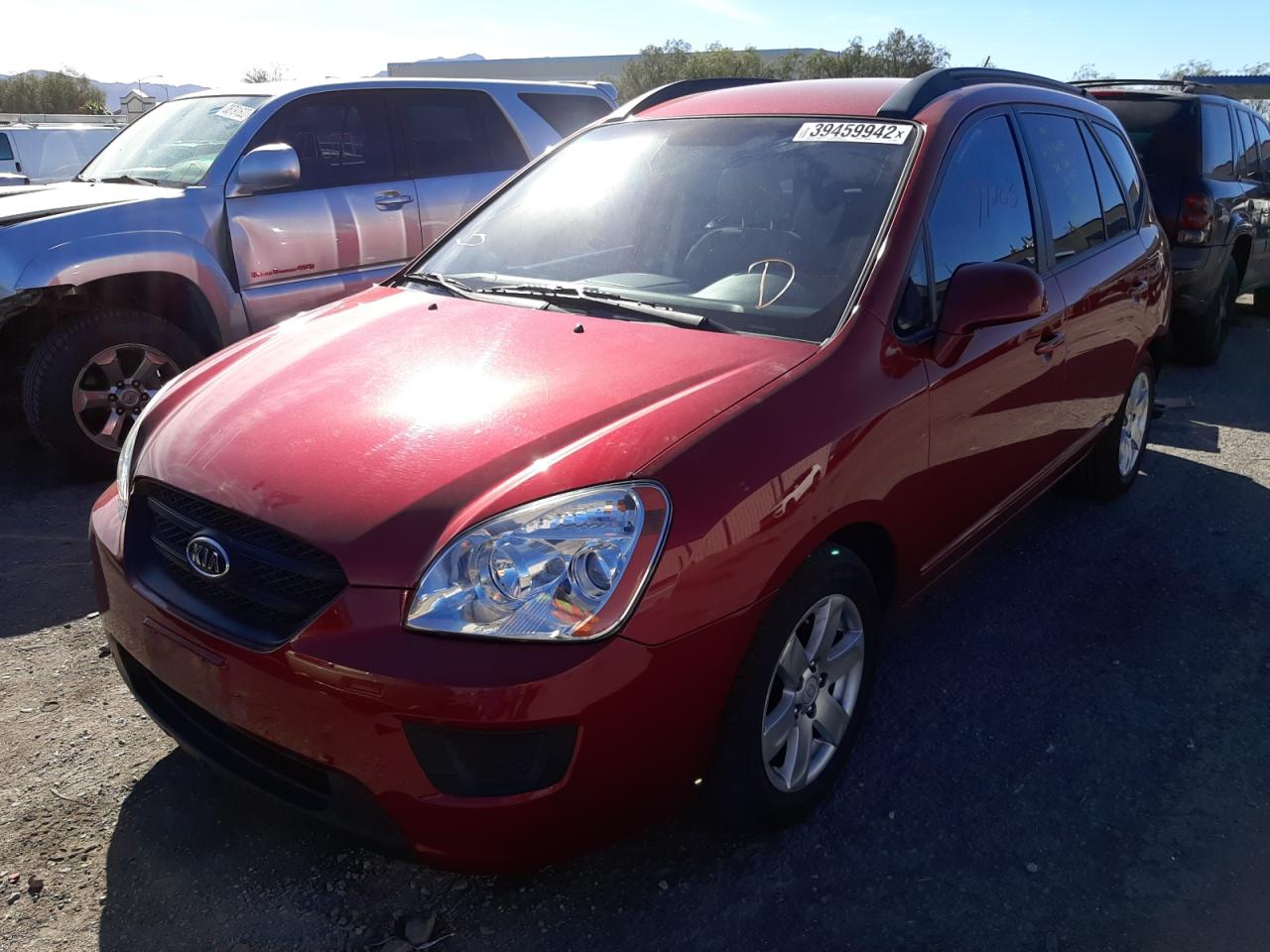 Photo 2 from auction – 2008 KIA RONDO BASE with VIN KNAFG525987210026