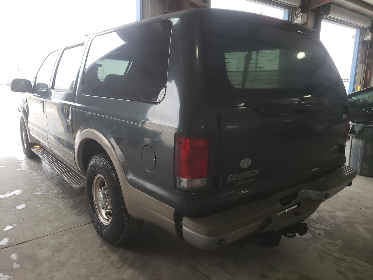 Photo 3 from auction – 2001 FORD EXCURSION with VIN 1FMNU42F21EA39451