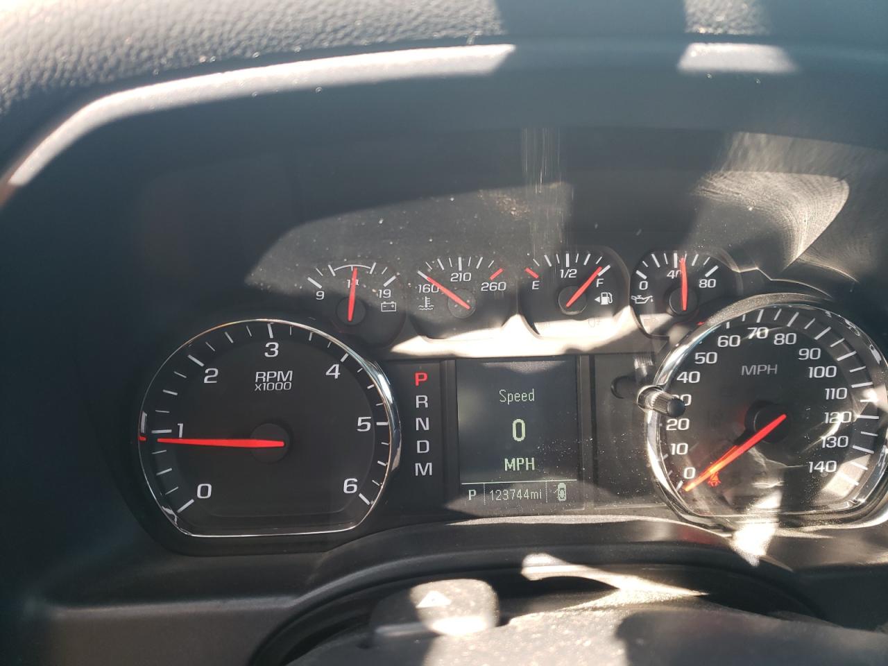 Photo 8 from auction – 2014 CHEVROLET SILVERADO with VIN 1GCNKPECXEZ160465