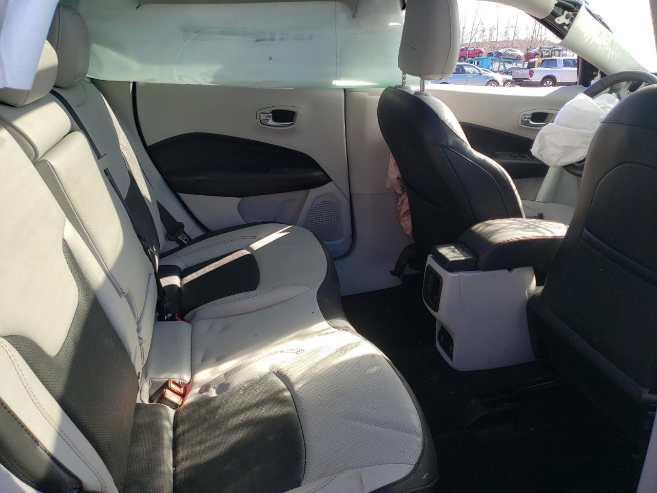 Photo 6 from auction – 2020 JEEP COMPASS LI with VIN 3C4NJDCB4LT238528