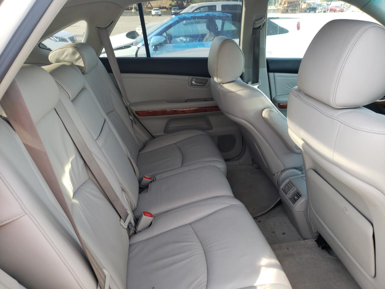 Photo 6 from auction – 2007 LEXUS RX350 with VIN 2T2GK31U77C020849