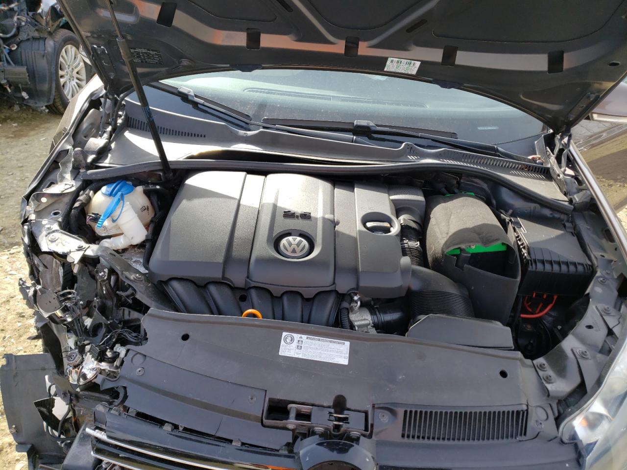 Photo 7 from auction – 2011 VOLKSWAGEN JETTA S with VIN 3VWPZ7AJ2BM687421