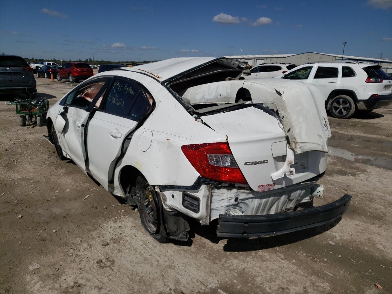 Photo 3 from auction – 2012 HONDA CIVIC LX with VIN 2HGFB2F57CH336071