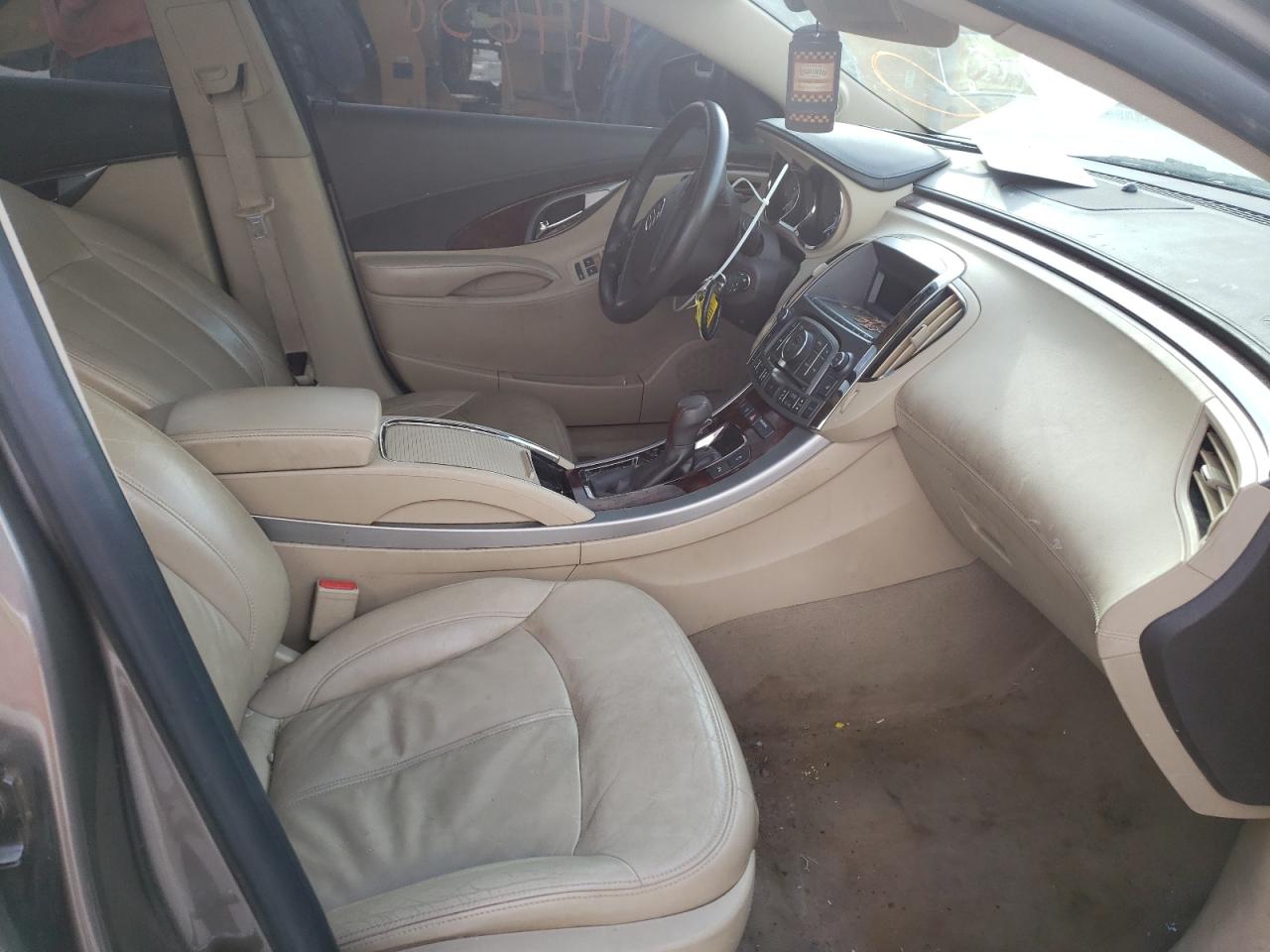 Photo 5 from auction – 2010 BUICK LACROSSE C with VIN 1G4GC5GG2AF187970