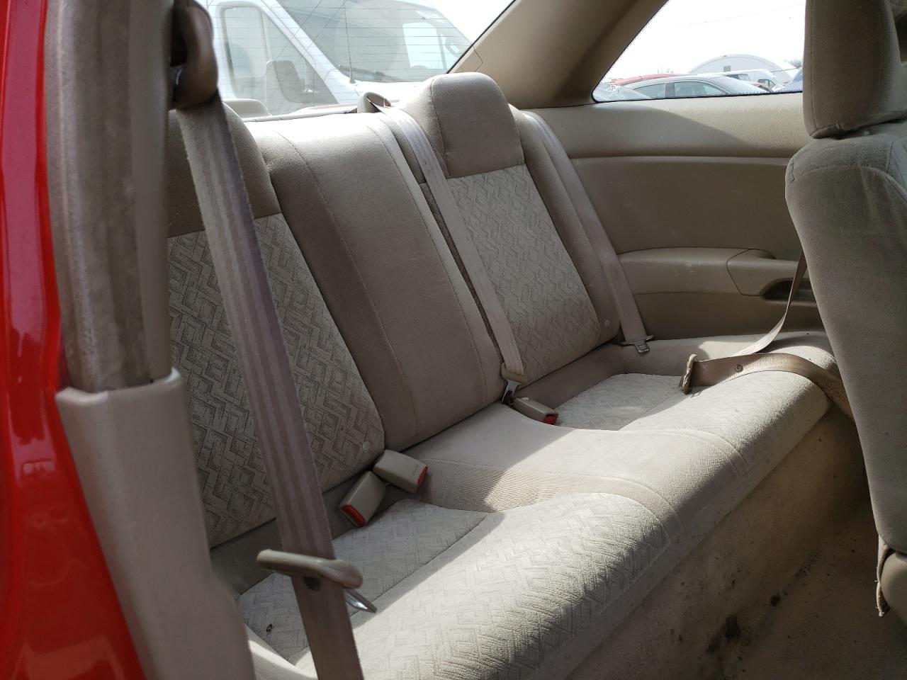 Photo 6 from auction – 2001 HONDA CIVIC LX with VIN 1HGEM225X1L056737