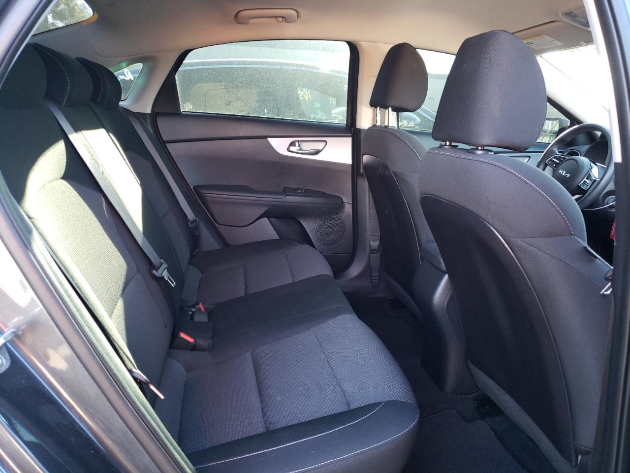Photo 6 from auction – 2022 KIA FORTE FE with VIN 3KPF24AD6NE426948