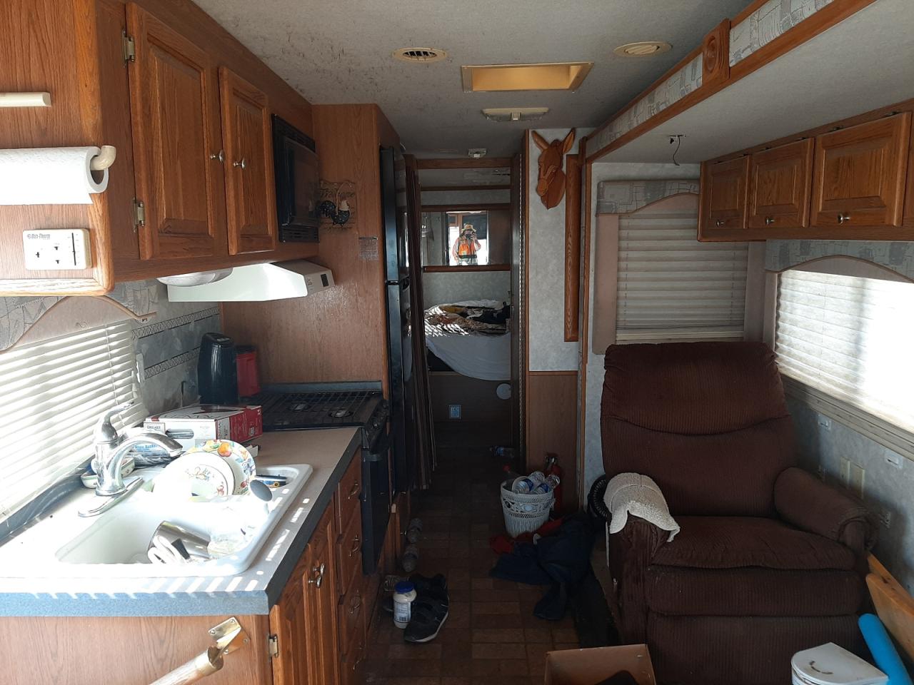 Photo 6 from auction – 2004 OTHR MOTORHOME with VIN 5B4MP67G133373964