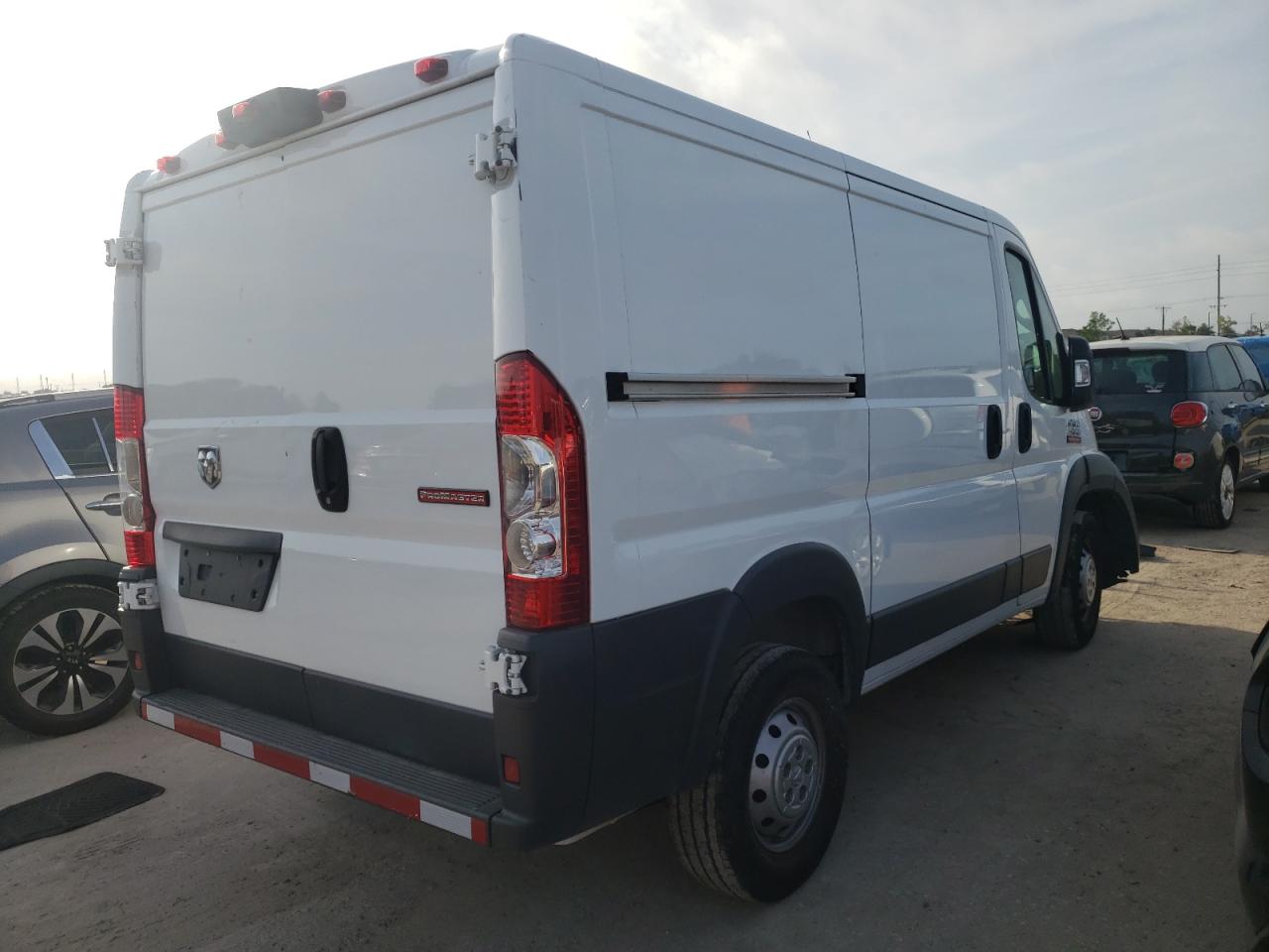 Photo 4 from auction – 2018 RAM PROMASTER with VIN 3C6TRVNG9JE153482
